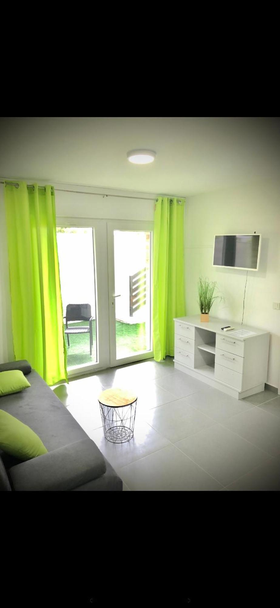 Vip Deluxe Apartment Arian Novalja Buitenkant foto