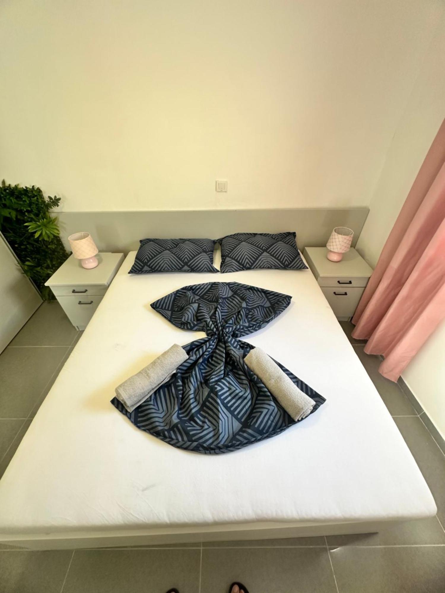 Vip Deluxe Apartment Arian Novalja Buitenkant foto