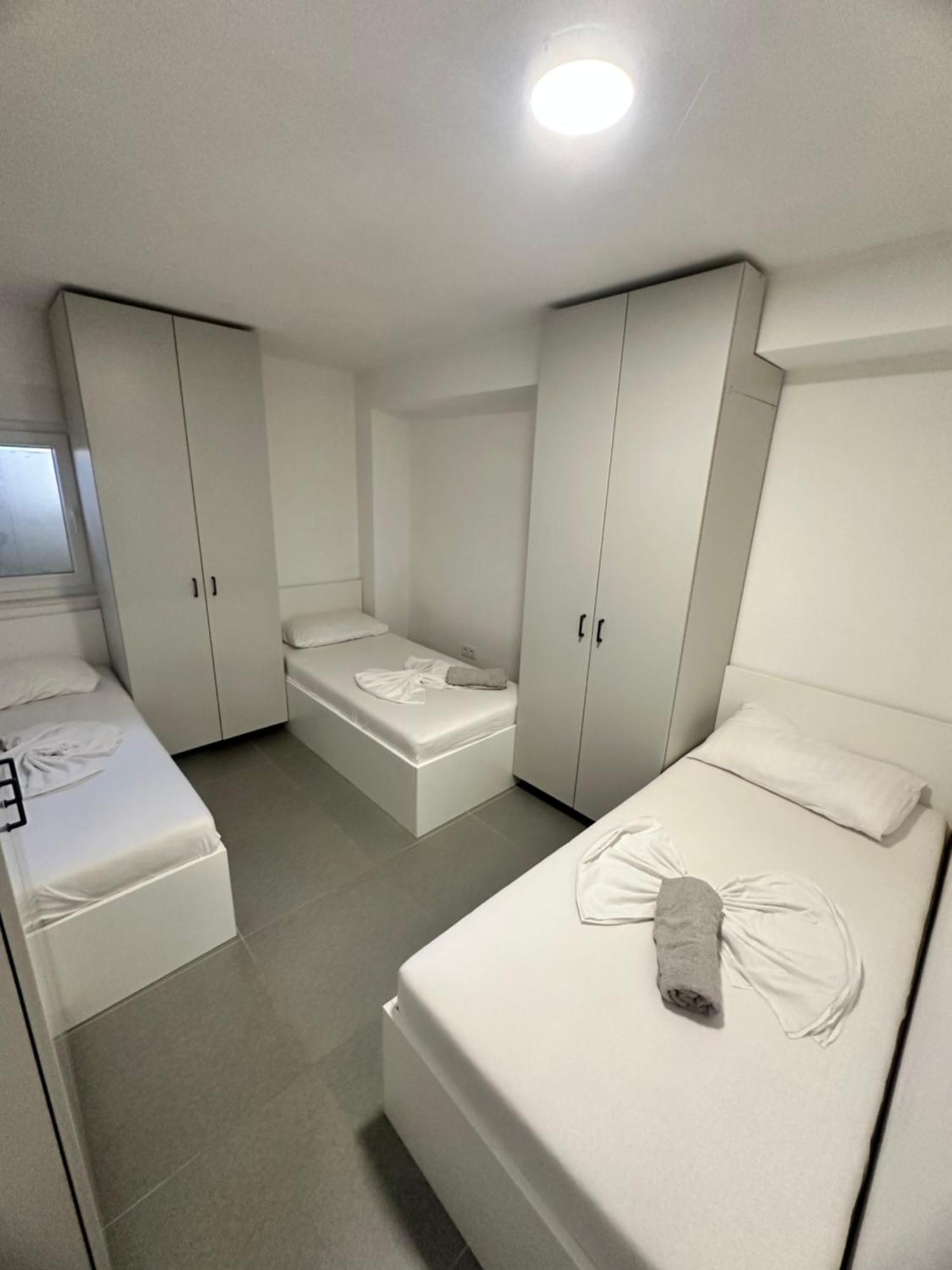 Vip Deluxe Apartment Arian Novalja Buitenkant foto